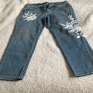 Simply Vera Embroidered Jeans